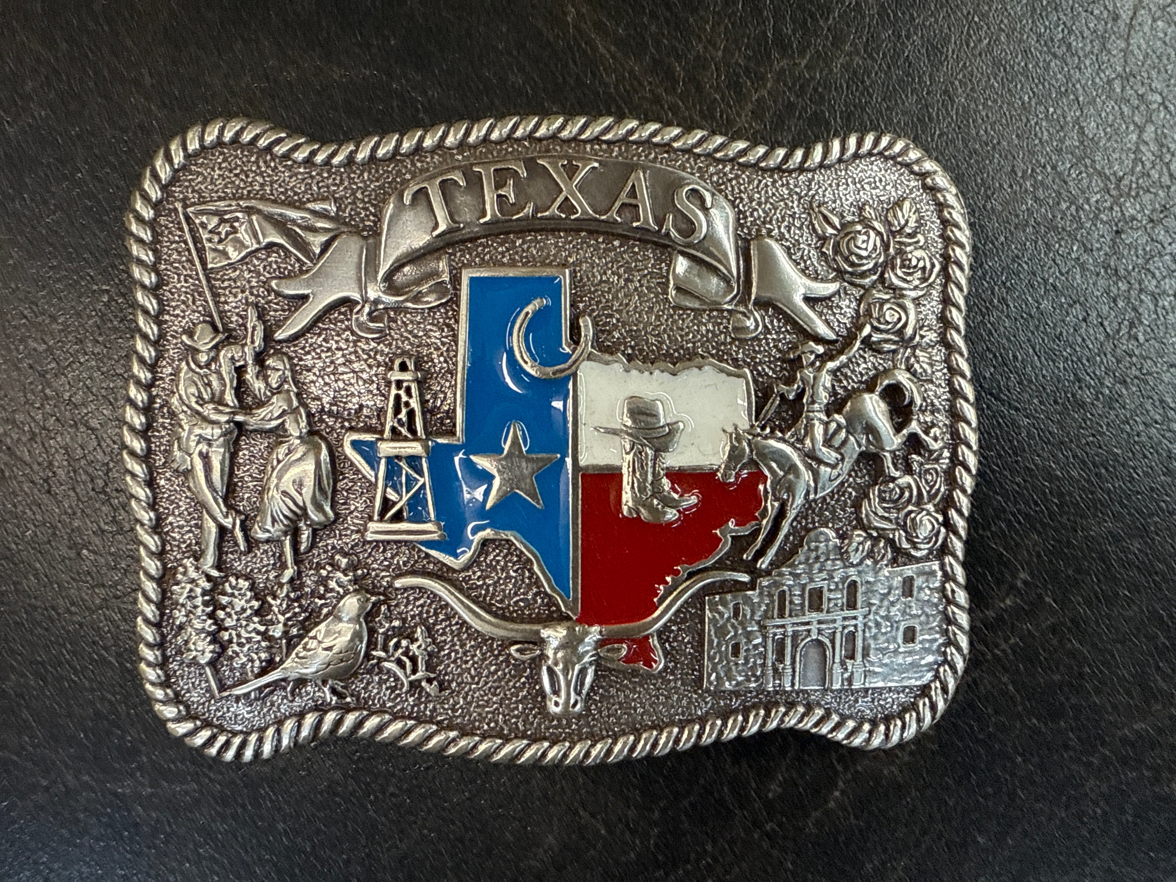 Buckle rect texas red white blue