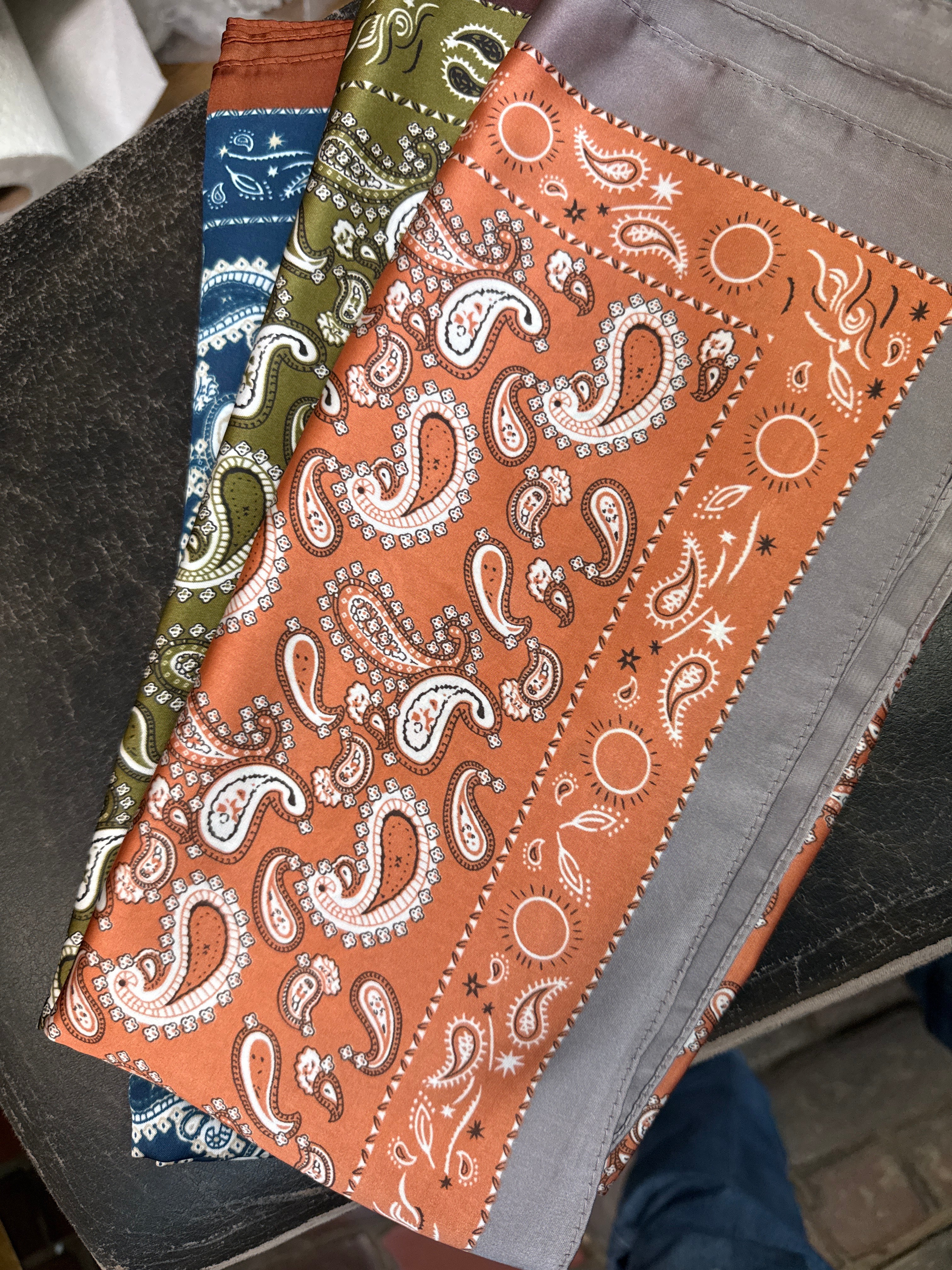 Mini wild rags